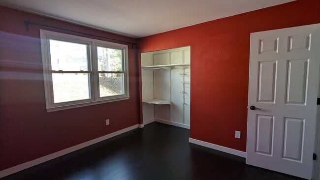 Building Photo - 5134 Pumphrey Dr