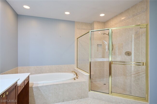 Building Photo - 1060 Borghese Ln