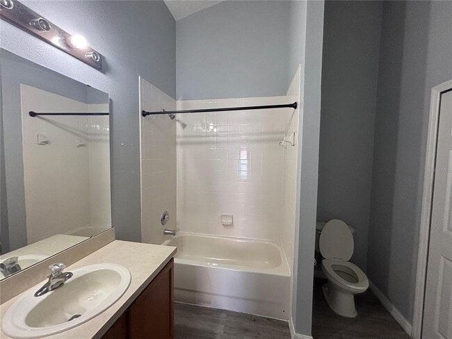 Building Photo - 3068 Cameron Dr