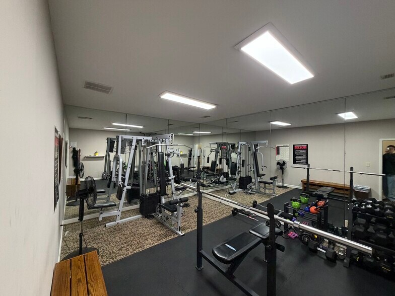 Fitness Room 1 - Weights - 3201 Lenox Rd NE