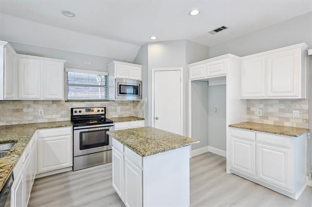 Building Photo - 7612 Sunburst Trail