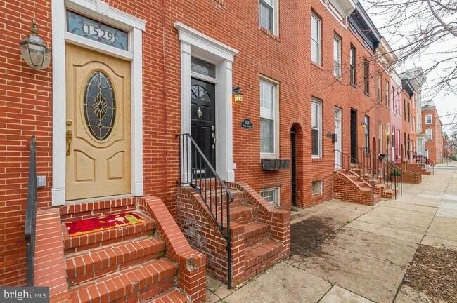 Building Photo - 1529 S Charles St