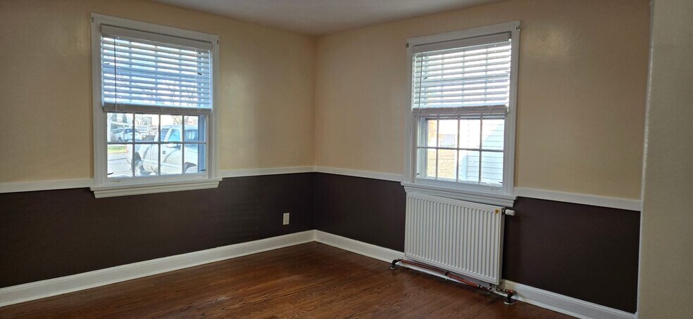 Building Photo - 92 Flagler St