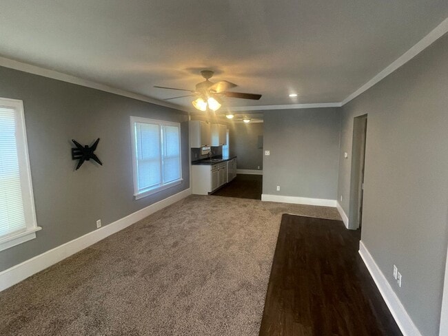 Building Photo - All brand new and updated, conveniently located in the heart of Norman!