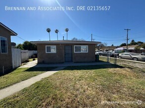 Building Photo - 806 S 33rd St
