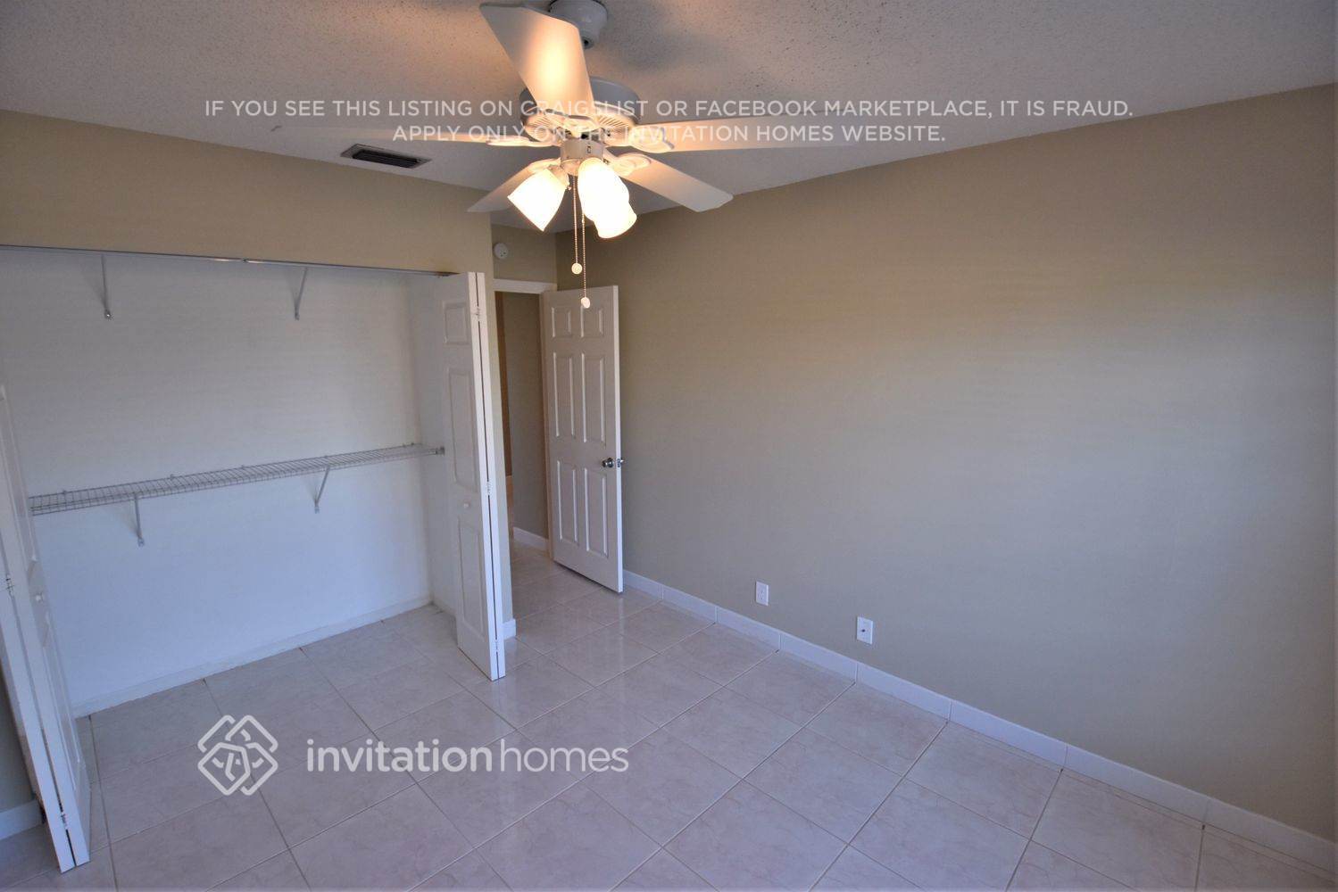 Building Photo - 9568 E Lake Dr