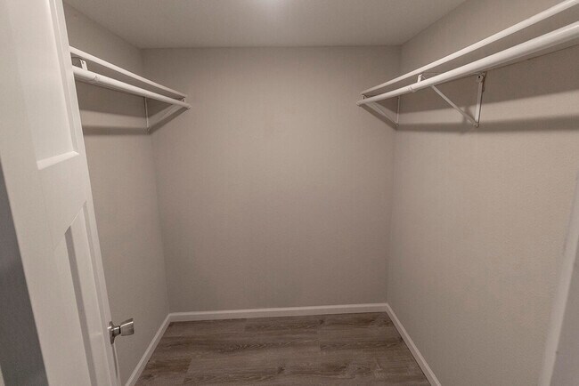 Building Photo - 5301 Currituck Ln