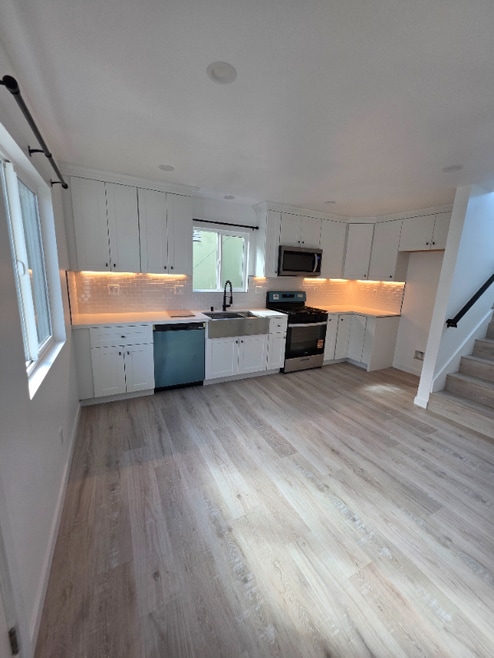 Building Photo - 2895 Canal Ave