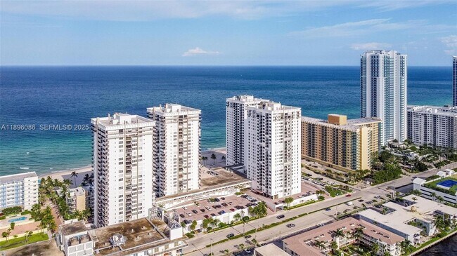 Building Photo - 2101 S Ocean Dr