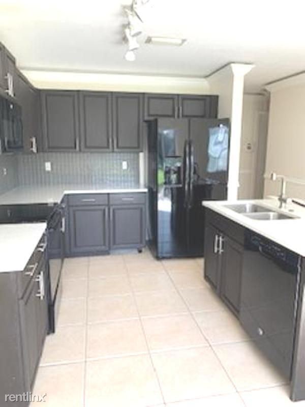 Building Photo - 3 br, 2.5 bath House - Liberty Bay