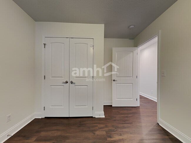 Building Photo - 127 Ann Cove Ln