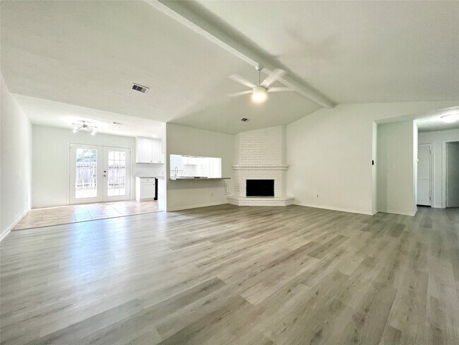 Building Photo - 947 Grand Jct Dr
