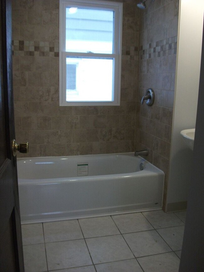 Building Photo - 341-43 Roosevelt Ave