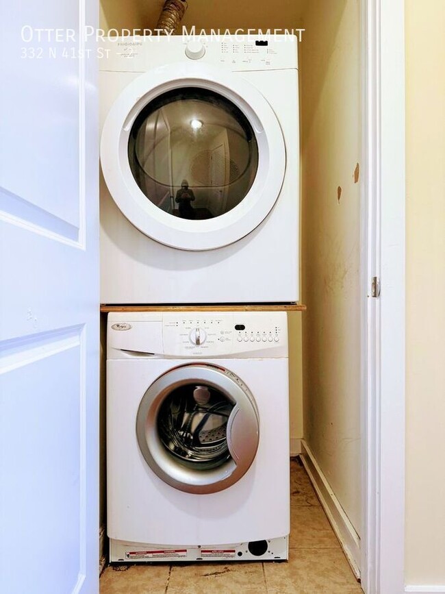 Building Photo - 332 N 41st St