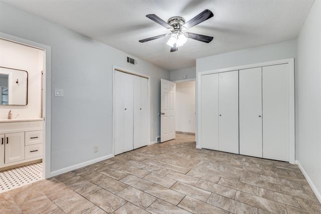 Building Photo - 1817 Oakhurst Dr