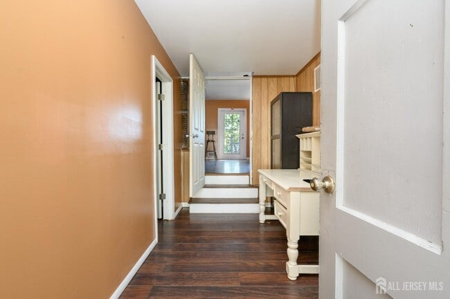Building Photo - 16 Gerard Ave