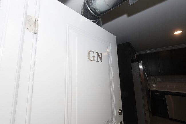 Building Photo - 4117 S Michigan Ave