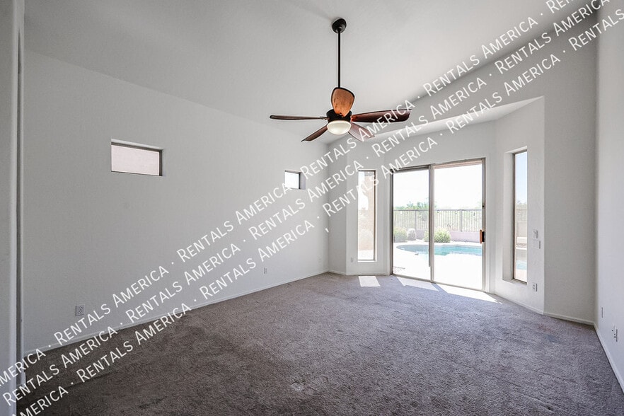 Building Photo - 3055 N Red Mountain