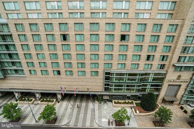 Building Photo - 1177 22nd St NW