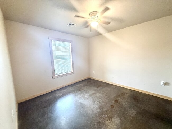 Building Photo - 11953 Sandpiper Rd