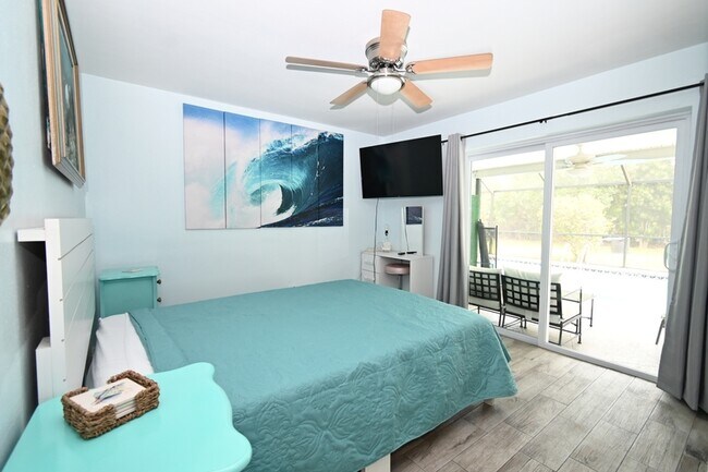 Building Photo - 206 Cape Coral Pkwy W