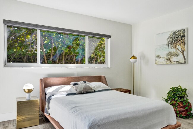 Building Photo - 1299 SW 9th St