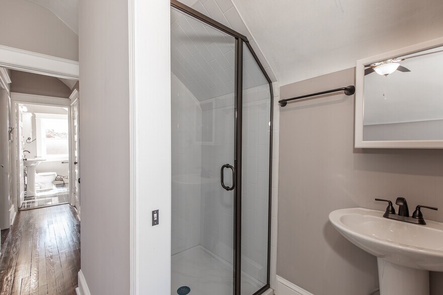 Building Photo - 3100 Potomac St