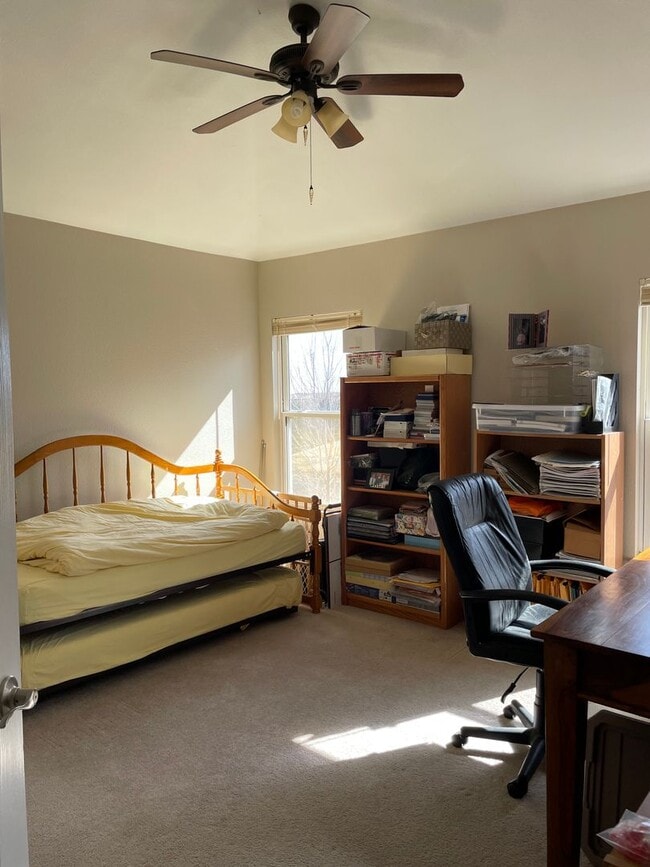 Building Photo - Broadmoor Glens Home