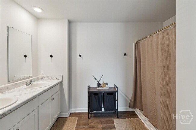Building Photo - 448 Flat Rock Trace