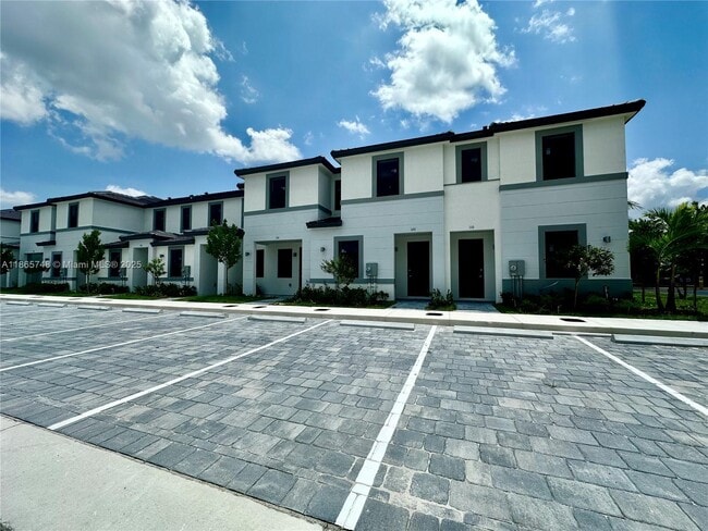 Primary Photo - 120 NW 10th St