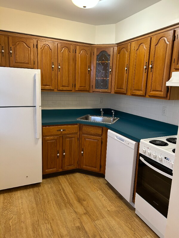 Building Photo - 422 Ringwood Ave