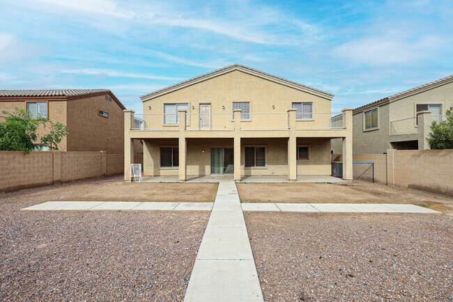 Building Photo - Beautiful 7 bedroom