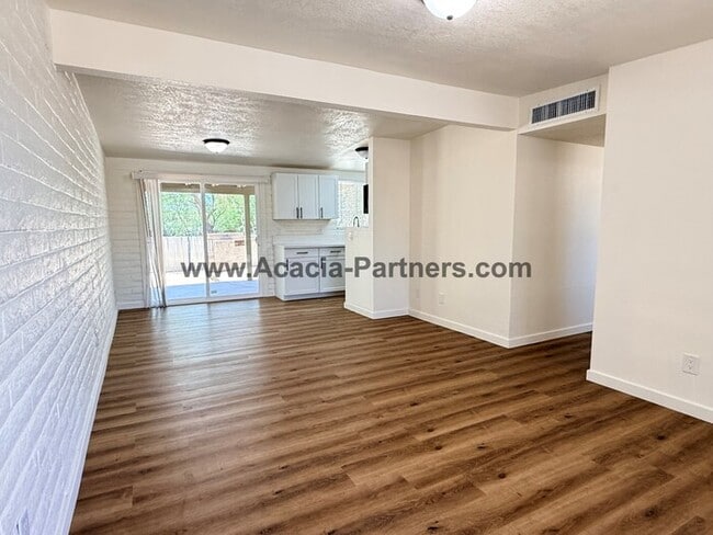 Building Photo - Three Bedroom Remodeled  Home