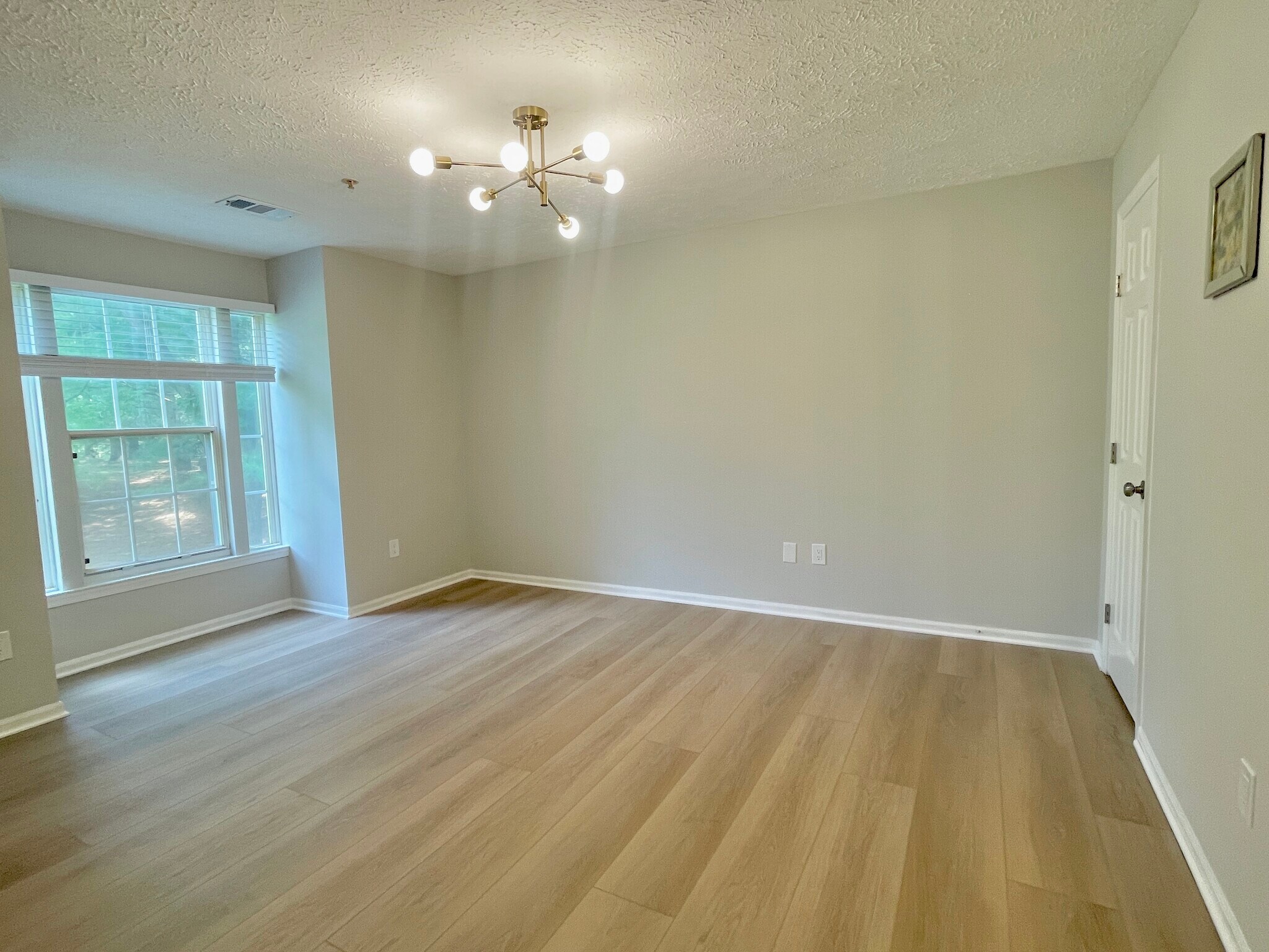 Building Photo - 13108 Briarcliff Ter