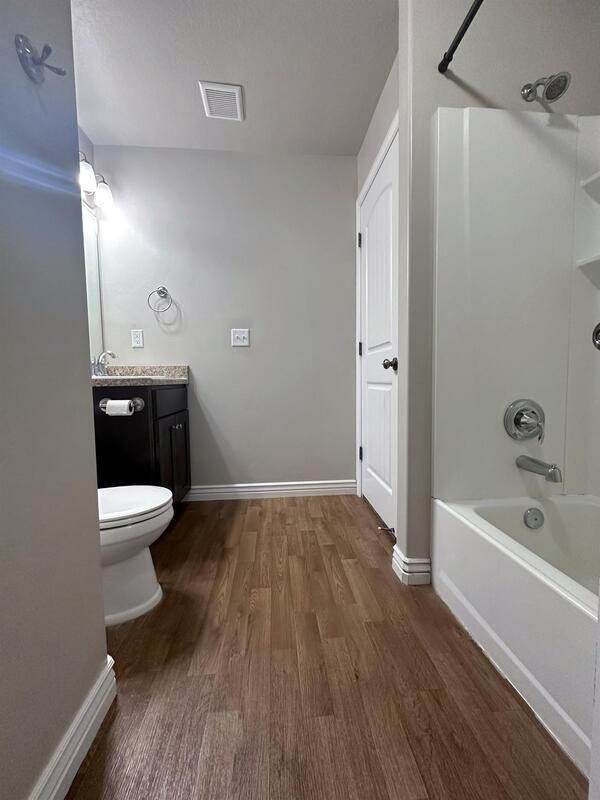 Building Photo - 465 N 2650 W