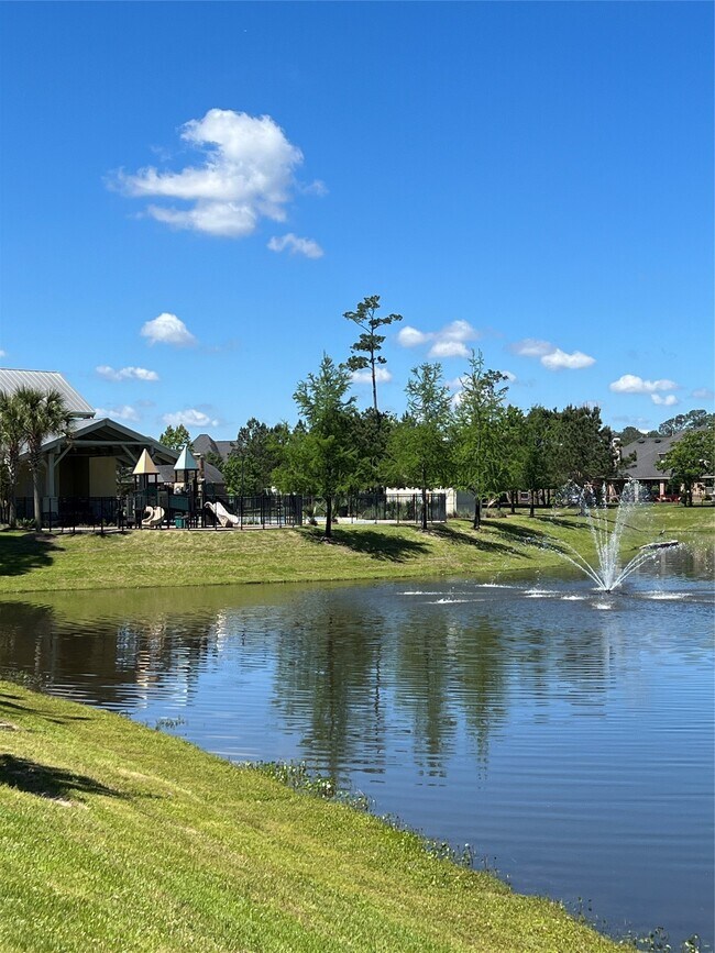 Building Photo - 10542 Preserve Wy