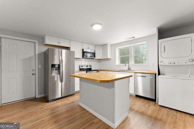 Building Photo - 212 Walker Dr