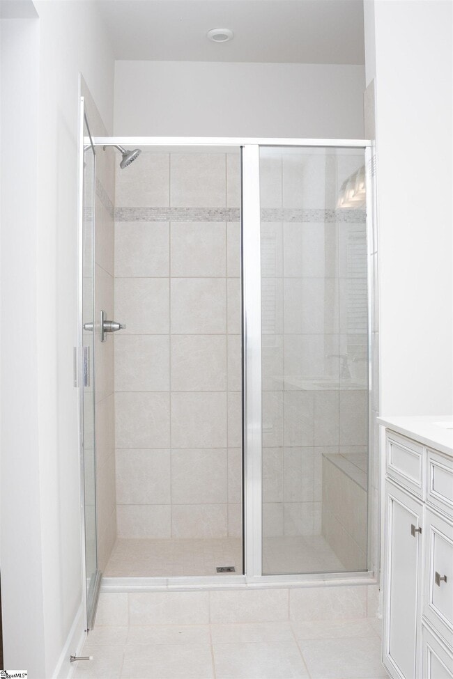 Building Photo - 17 Rollins Ave