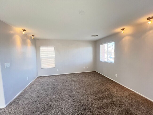 Building Photo - 4 bedroom, 3 bathroom home located in Southwest, NV!