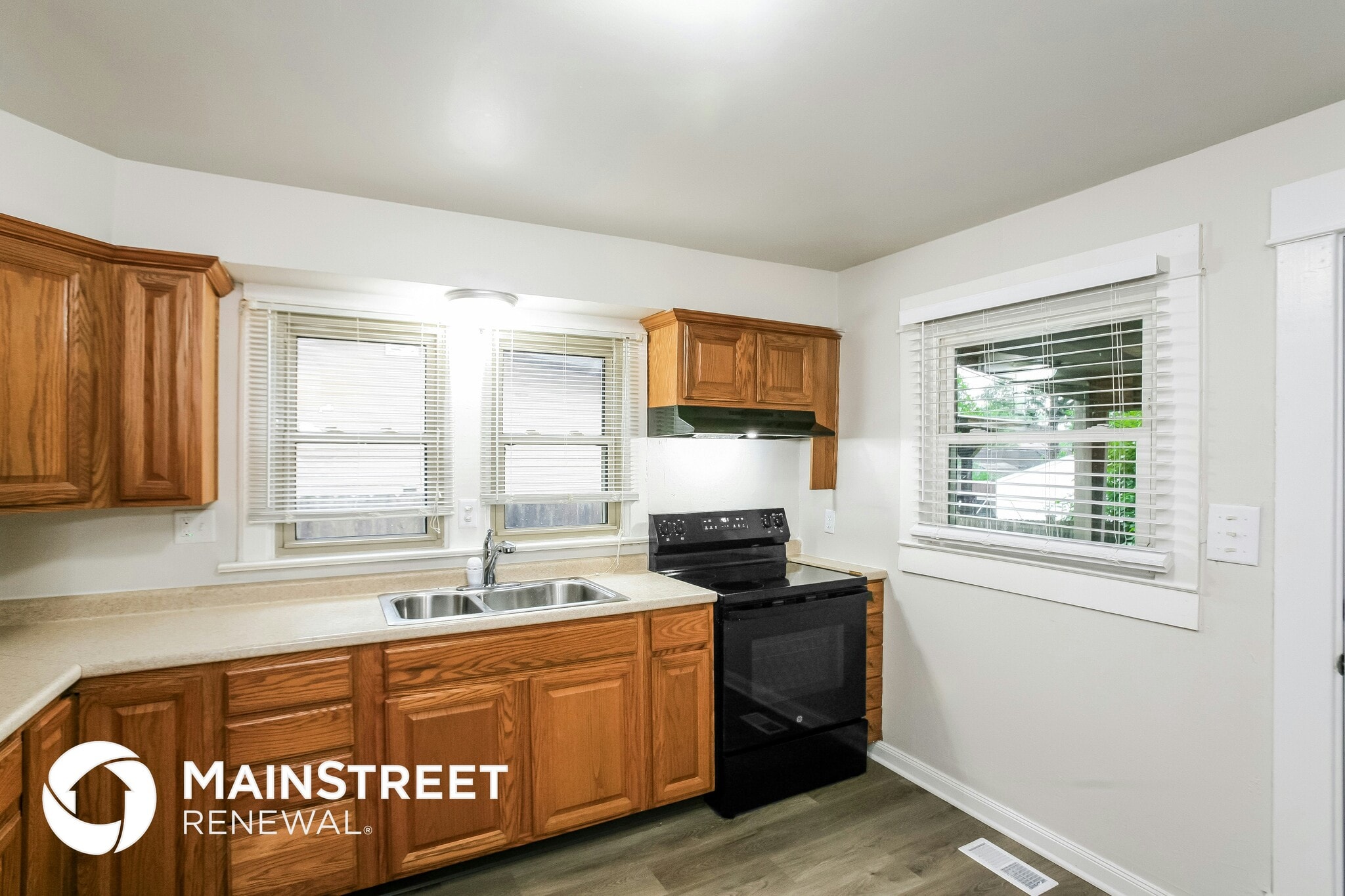 Building Photo - 935 N Gibson Ave