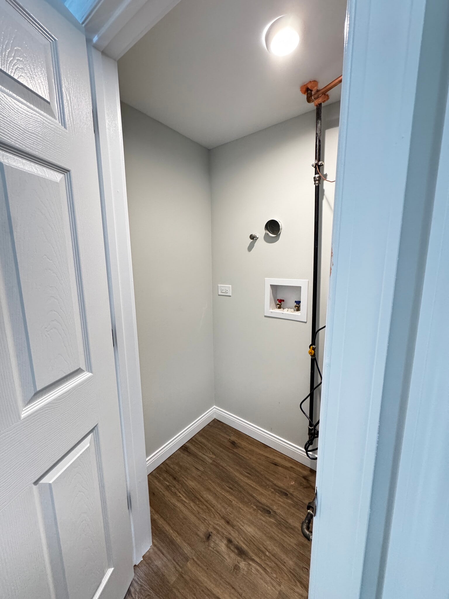 Building Photo - 6807 S Paulina St