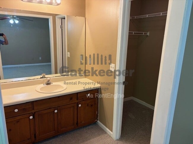 Building Photo - 125 Elberta Dr