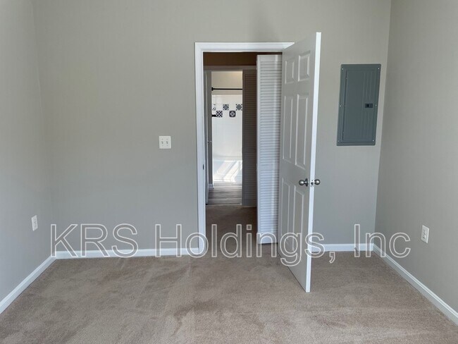 Building Photo - 11399 Aristotle Dr