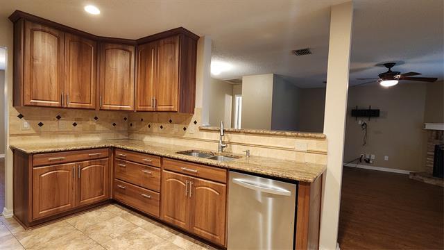 Building Photo - 2604 Bandera Pl