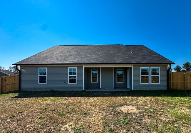 Building Photo - 3 Bed 2 Bath Plus Bonus Room in Parkton