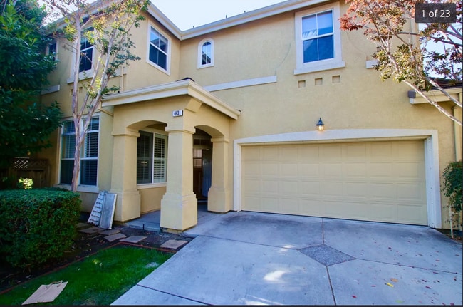 Building Photo - 443 Farrel Ct