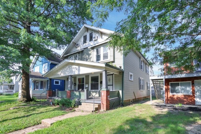 Building Photo - 2475 Indianola Ave
