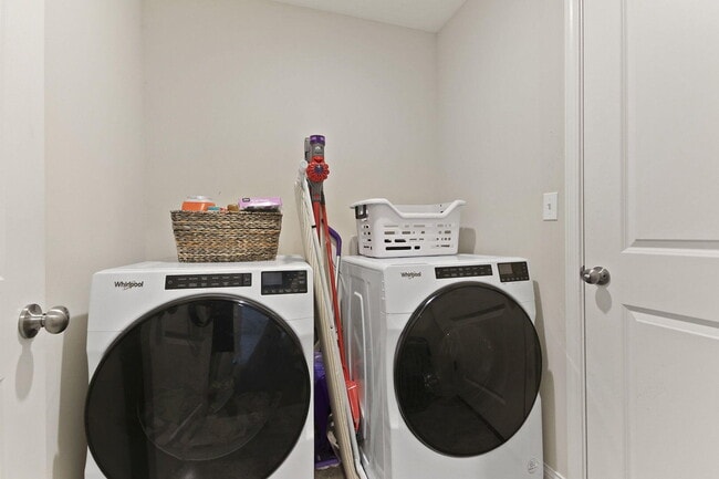 Building Photo - 5524 Sweetgum Cir