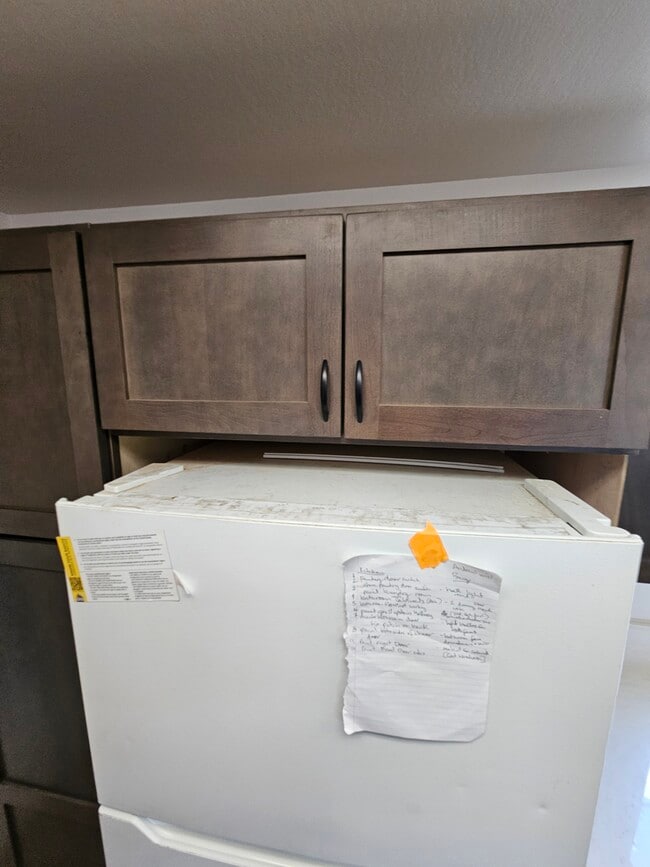 Building Photo - 1050 Harbor Heights Dr