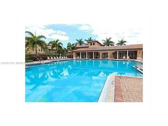 Building Photo - 950 SW 147th Ave